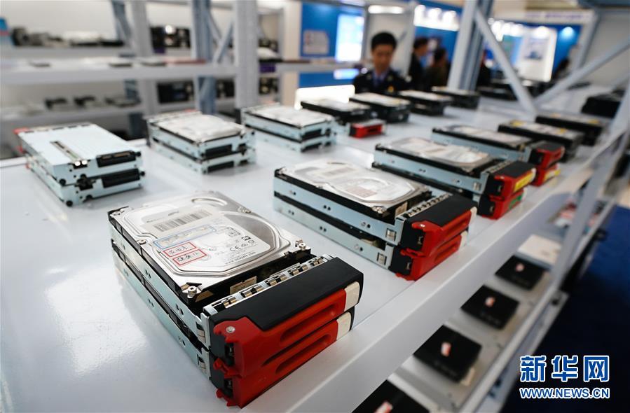 【國產激情小視頻】明起買手機、平板電腦等有補助!怎樣買最合算?
