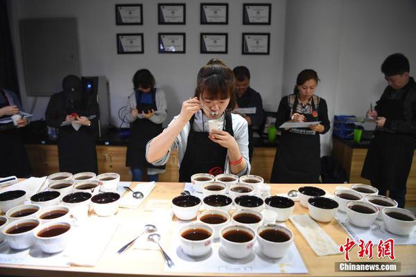 【國產第一福利】河南蛇年新年大數據:大年初一 68%在豫春節人員出門玩耍購物|立方稀有