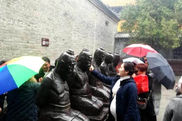 【國產視頻導航】從“推”心置腹到添磚“加”瓦 加推科技撬動商業溝通模式革新 一張AI手刺秒變AI手機