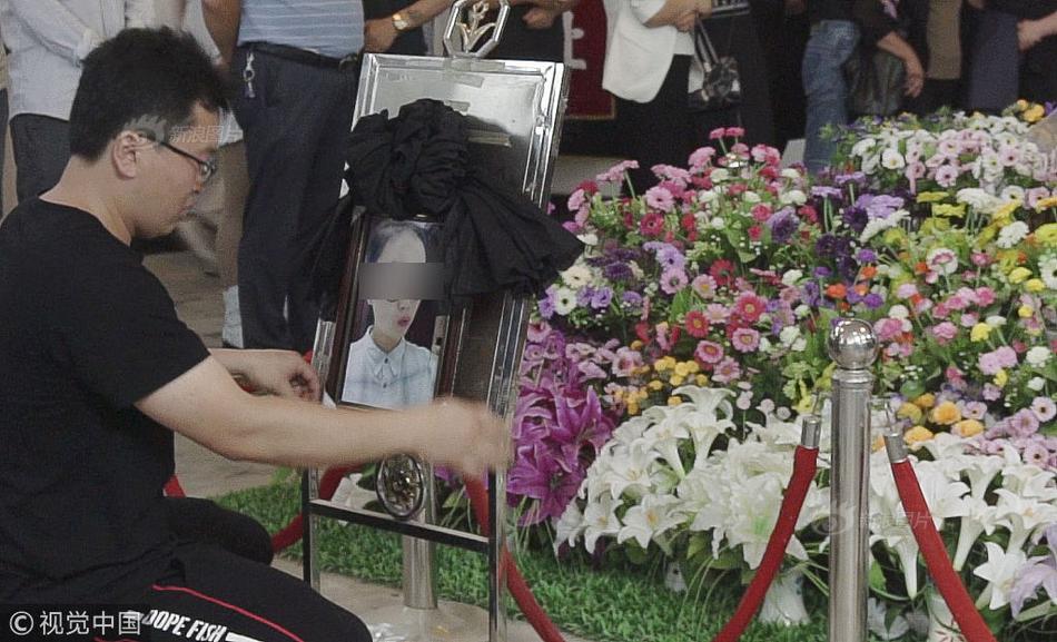 【國產免費小視頻】“鋼軌醫師”清晨反擊 應對寒流春運兩層檢測