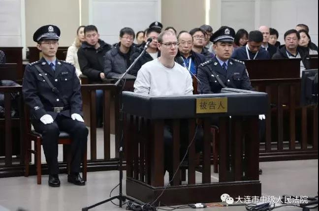 【國(guó)產(chǎn)中文】深圳證監(jiān)局提示：警覺(jué)“買酒薦股”“買酒入股”危險(xiǎn)